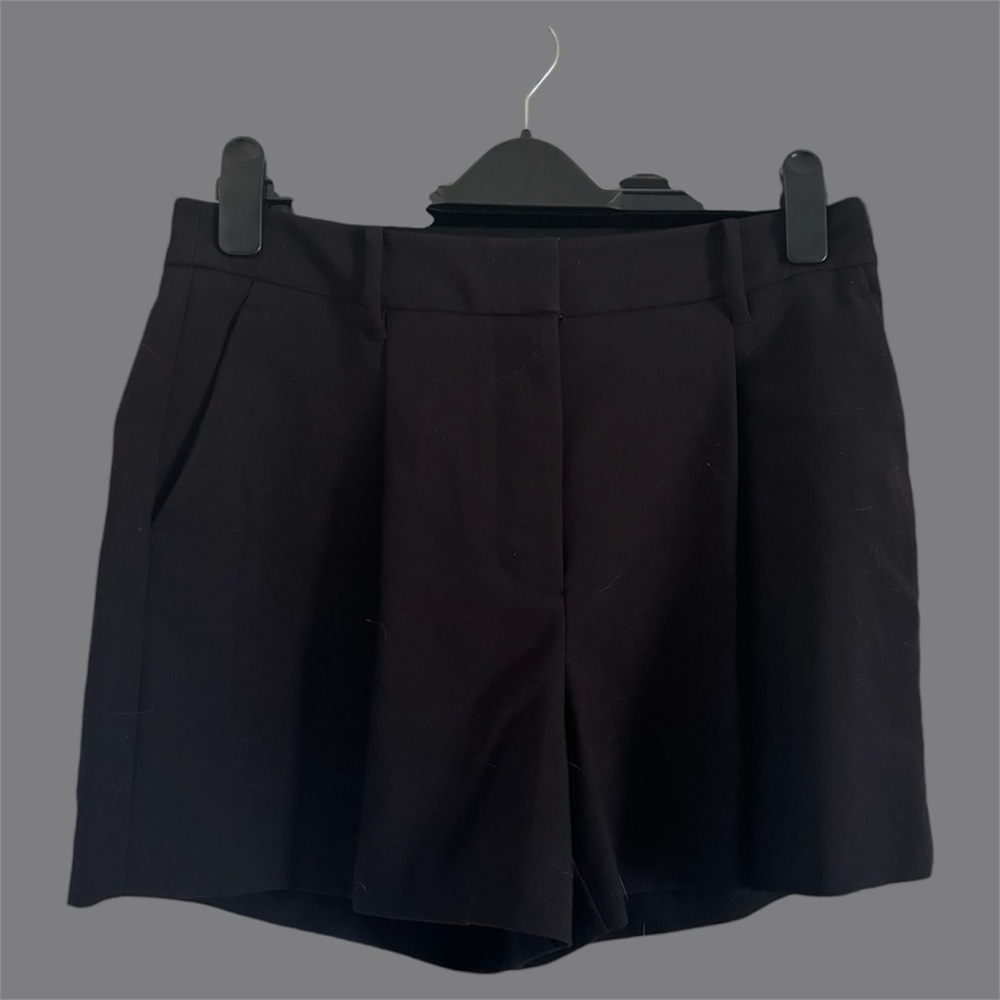 Women's Nine West High Rise
Trouser Shorts Size: 10